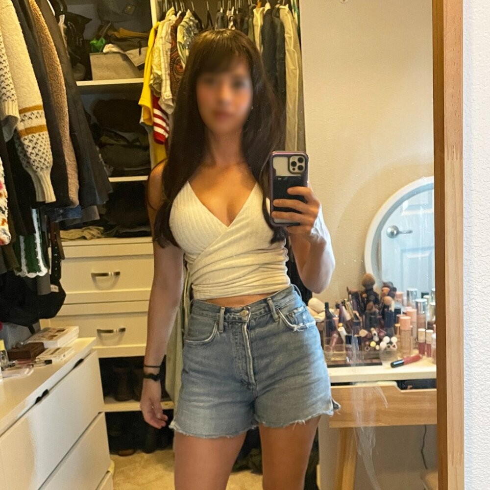 Reformation V-Neck Sleeveless Crop Top - Picture 3 of 7